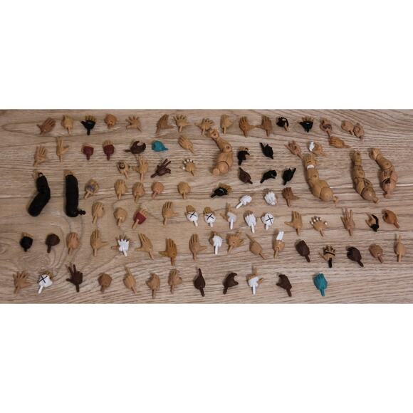 Huge Lot Of 93 WWE Mattel Elite, Jakks Pacific Hands And Arms Pre-owned Loose - Picture 1 of 4